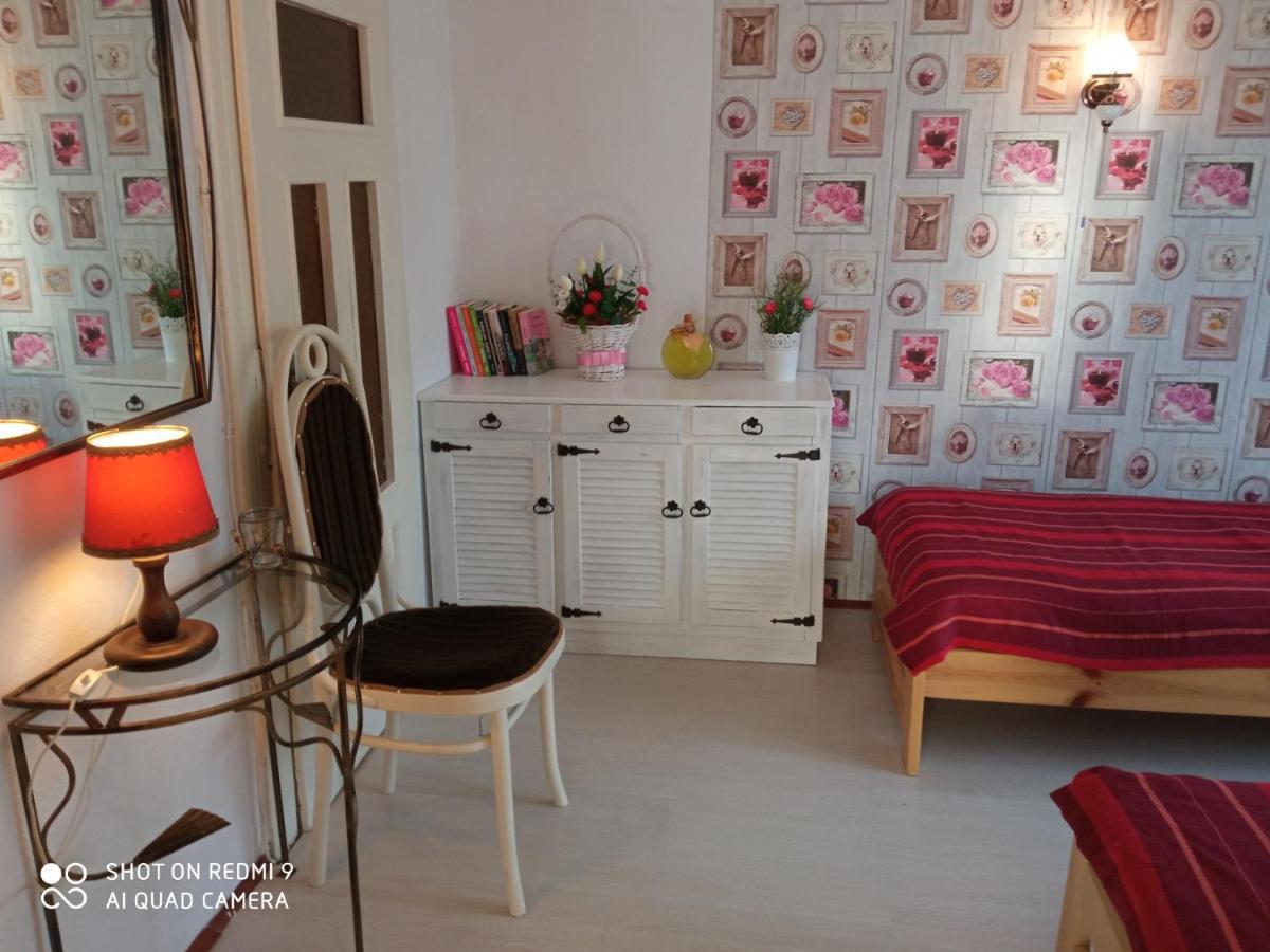 Domek I Apartamenty Stokrotka Криниця-Здруй Екстер'єр фото